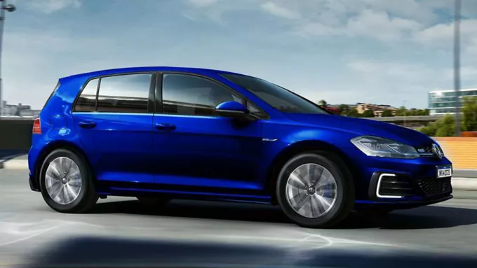 Volkswagen Golf GTE (2015)